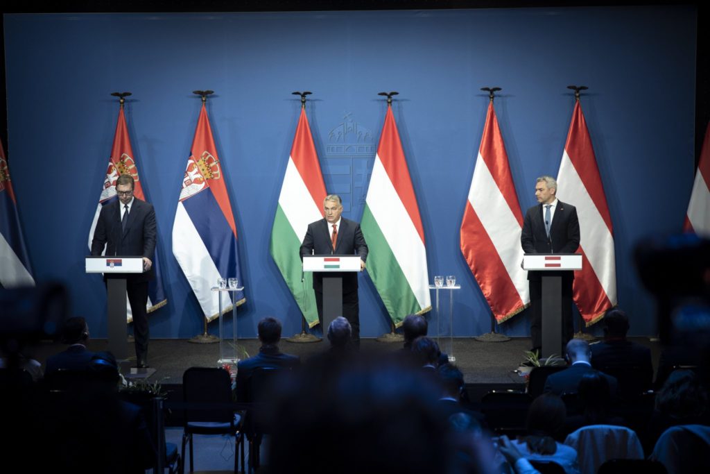 Ungarisch-serbisch-österreichischer Migrationsgipfel fordert gemeinsame Maßnahmen