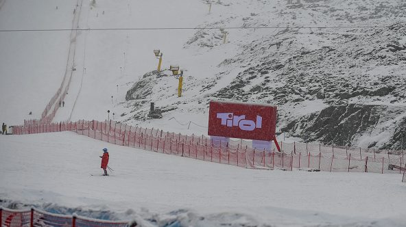 The first women's alpine skiing World Cup stop of the season was canceled due to unpredictable weather