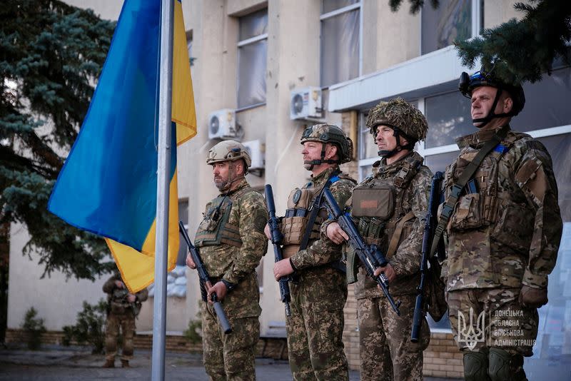 Drei von vier Amerikanern sagen, die Vereinigten Staaten sollten die Ukraine trotz russischer Drohungen unterstützen
