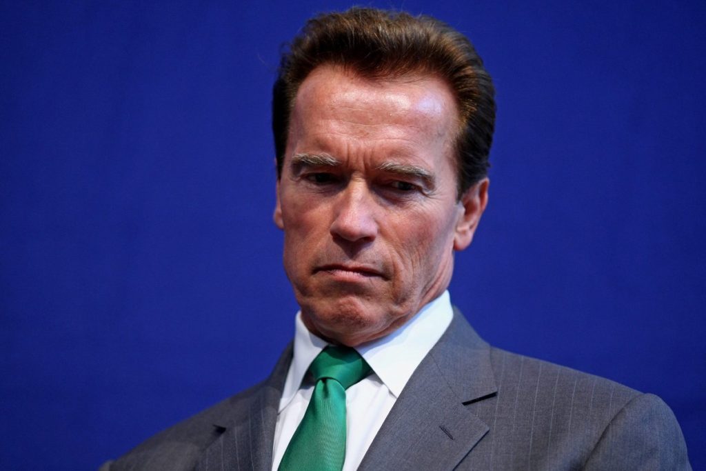 „Er wird verrückt werden“: Die WWE-Legende machte sich Sorgen, nachdem sie Arnold Schwarzeneggers wertvollen Besitz benutzt hatte, der für 480.000 Dollar verkauft wurde