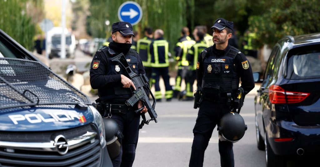 Briefbombe verletzt ukrainische Botschaft in Madrid, Kiew verschärft Sicherheitsvorkehrungen