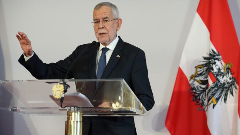 Der österreichische Bundespräsident trifft mit führenden Politikern zusammen, während Korruptionsfälle die Regierung erschüttern – ​​EURACTIV.de