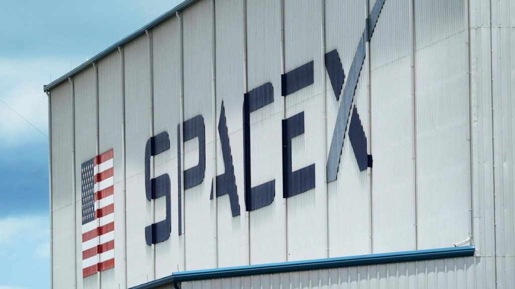 Der ehemalige SpaceX-Mitarbeiter sagt, er habe die Altersdiskriminierung aufgegeben