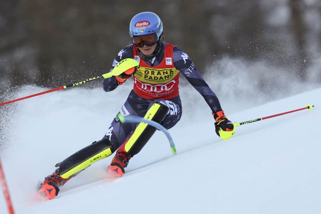 Shiffrin wird Zweite im Weltcup-Slalom von Sestriere, während Wendy Holdener erneut gewinnt